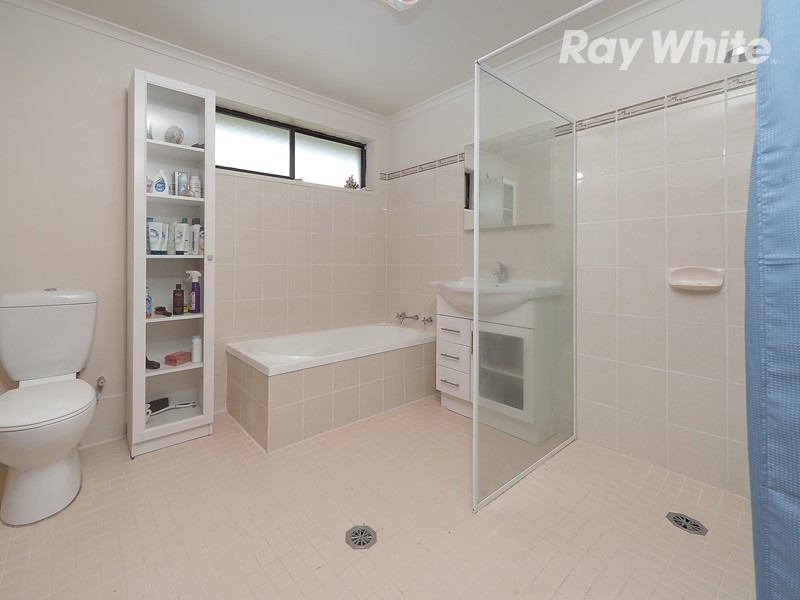 126 Sturt Street, Howlong NSW 2643