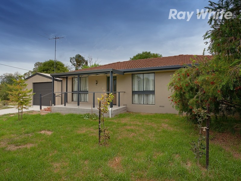 126 Sturt Street, Howlong NSW 2643