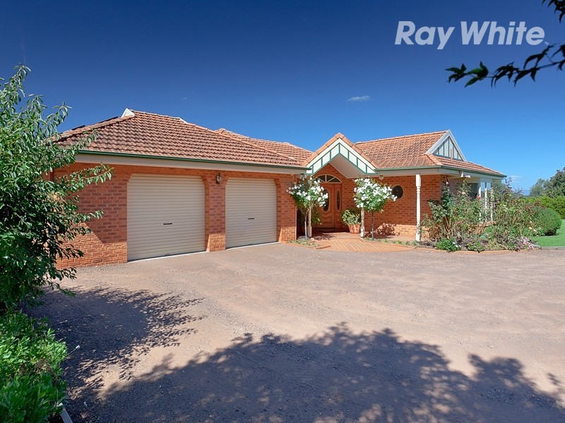 14 Sarah Street, Gerogery NSW 2642