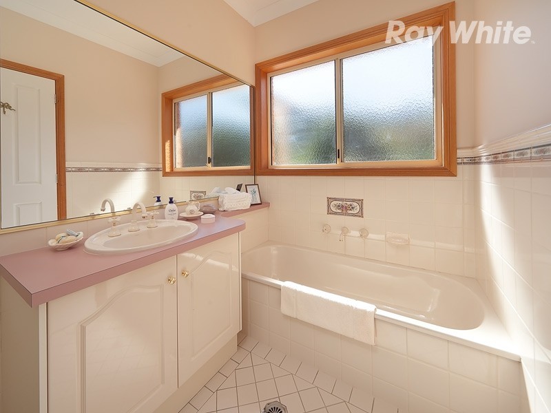 14 Sarah Street, Gerogery NSW 2642