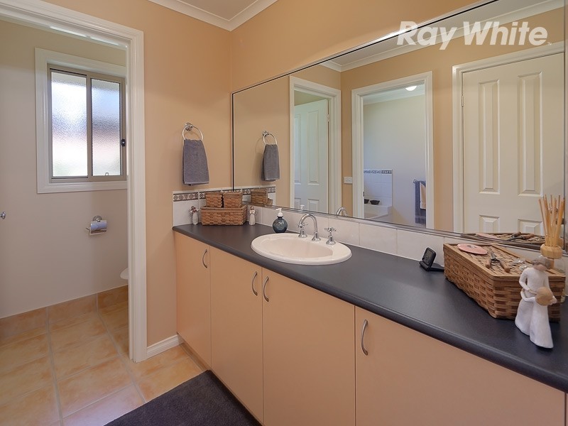 120 Dryandra Way, Thurgoona NSW 2640