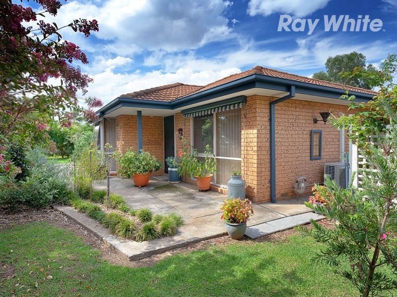 92 Larmer Street, Howlong NSW 2643