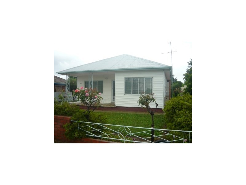 313 Wahroonga Road, Lavington NSW 2641