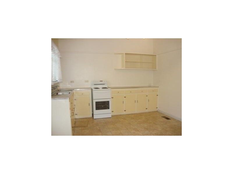 313 Wahroonga Road, Lavington NSW 2641