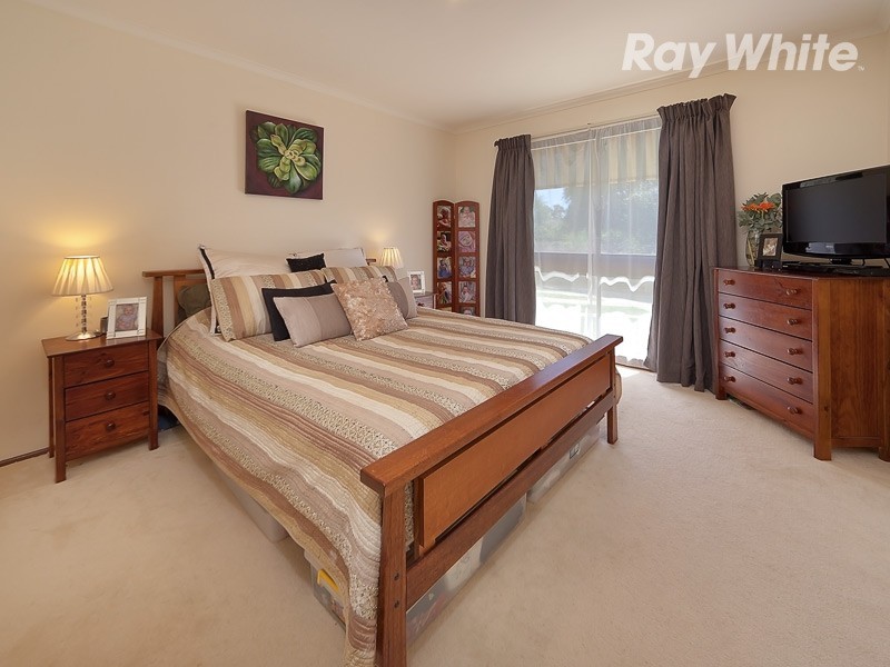 4 Budginigi Place, Thurgoona NSW 2640