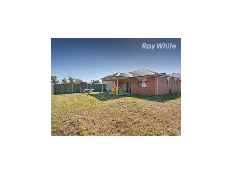 144 Kennedy Street, Howlong NSW 2643