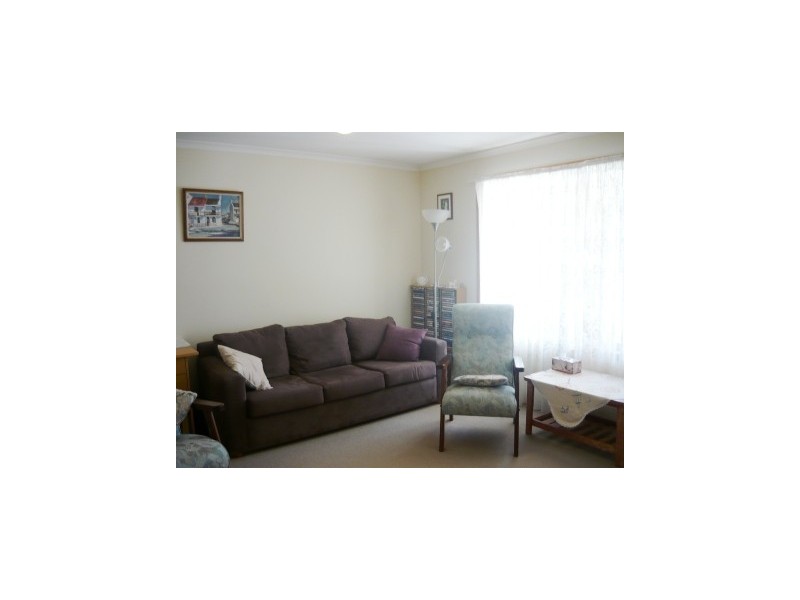 9/381 Dick Road, Lavington NSW 2641