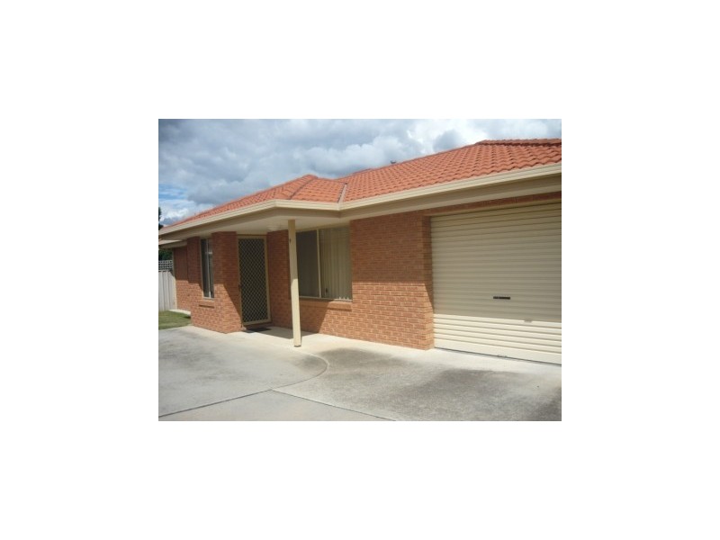 9/381 Dick Road, Lavington NSW 2641