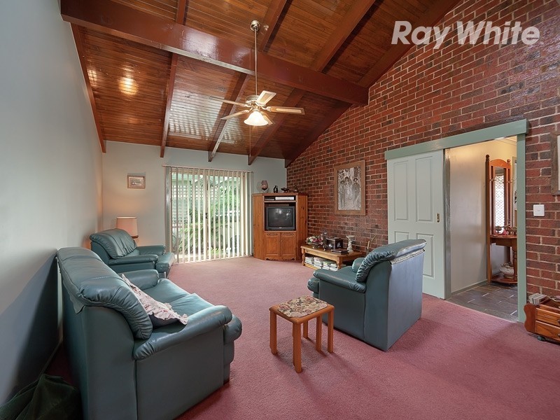 8 Watt Place, Lavington NSW 2641