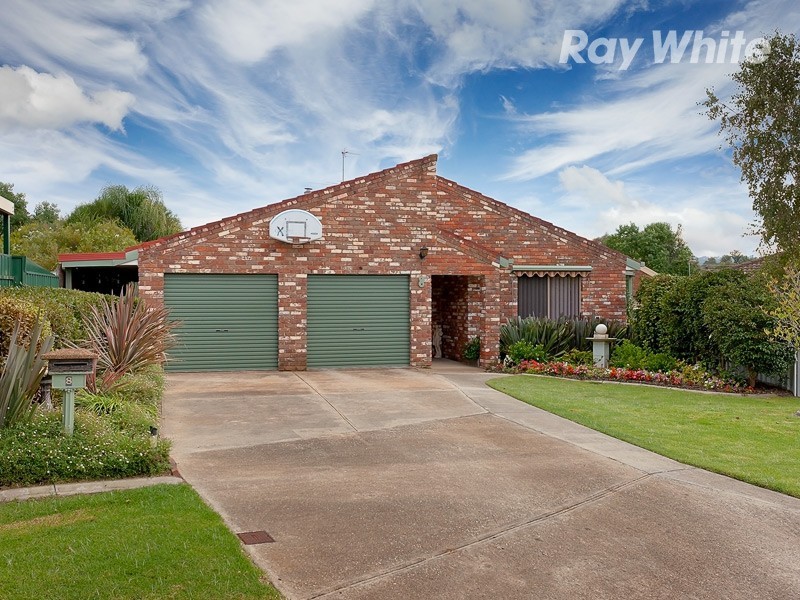 8 Watt Place, Lavington NSW 2641