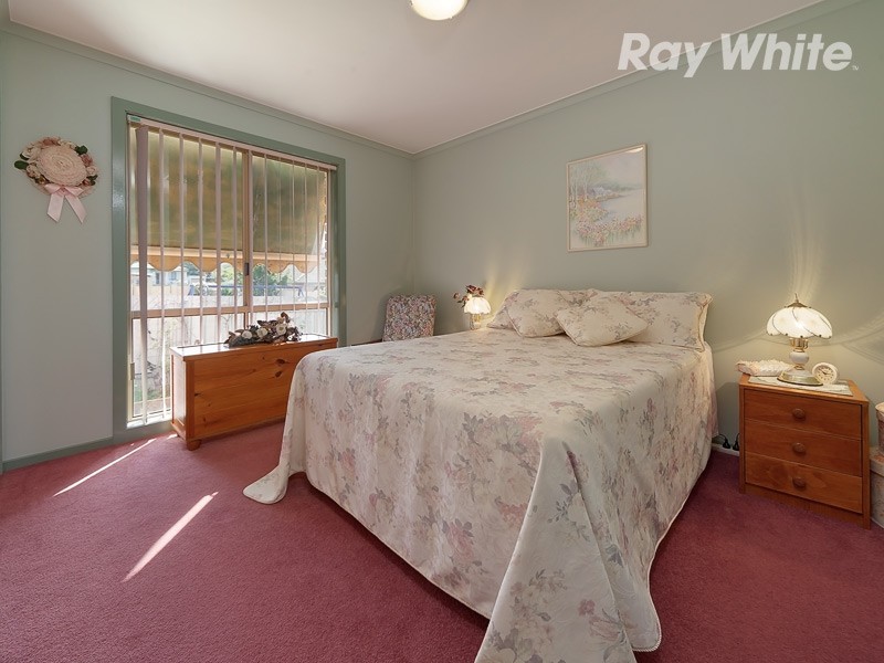 8 Watt Place, Lavington NSW 2641