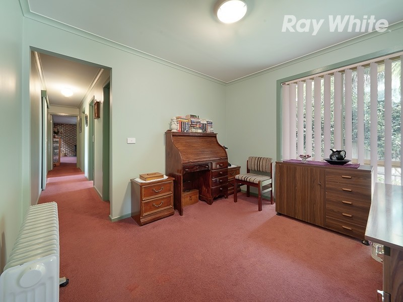 8 Watt Place, Lavington NSW 2641