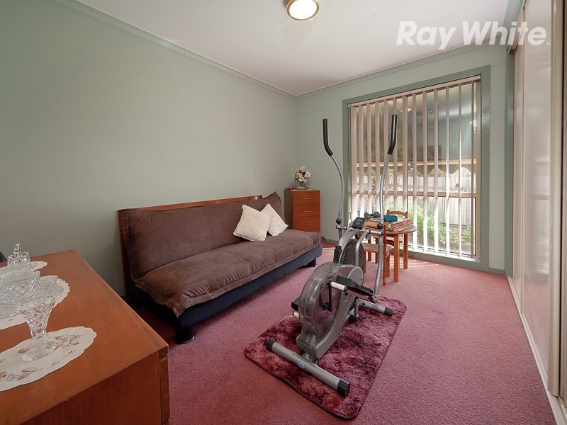 8 Watt Place, Lavington NSW 2641