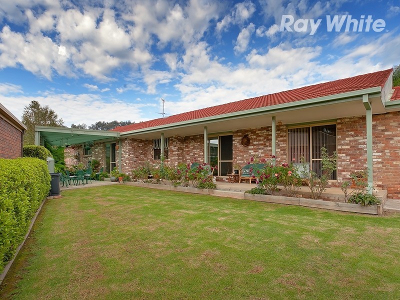 8 Watt Place, Lavington NSW 2641