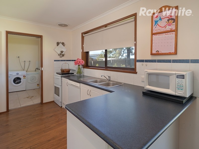 4 Budginigi Place, Thurgoona NSW 2640