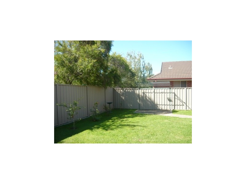 1/312 Diggers Road, Lavington NSW 2641