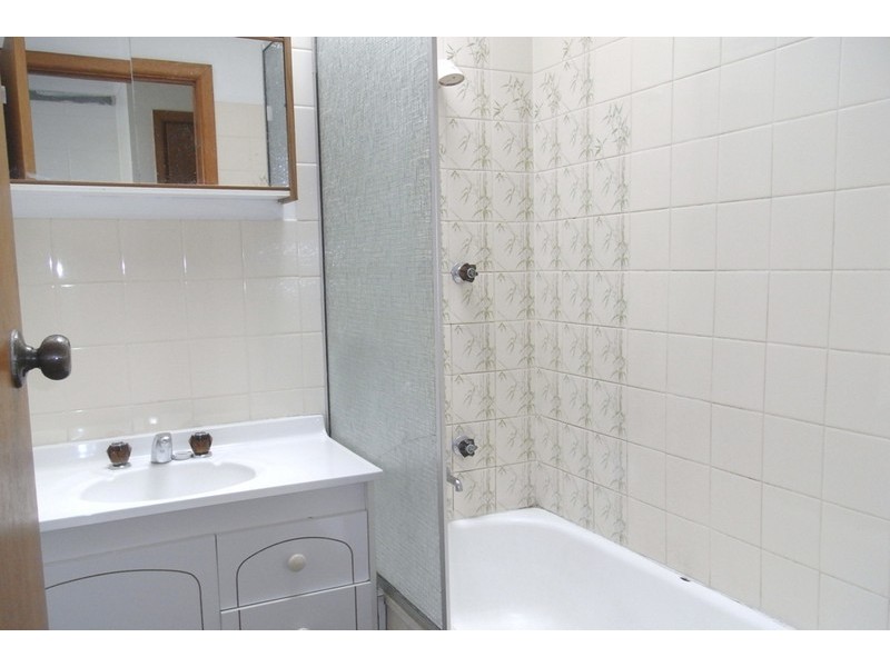 3/610 Kemp Street, Lavington NSW 2641