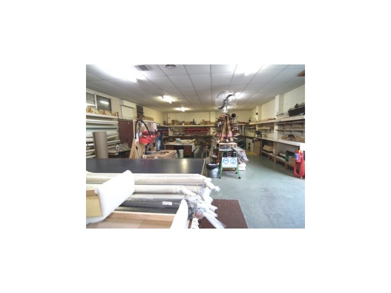 570 Macauley Street, Albury NSW 2640