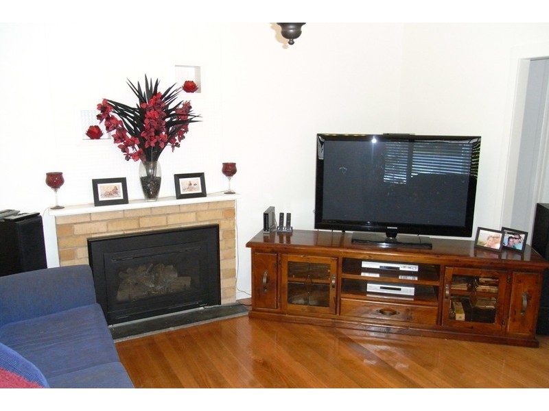 476 Mckenzie Street, Lavington NSW 2641
