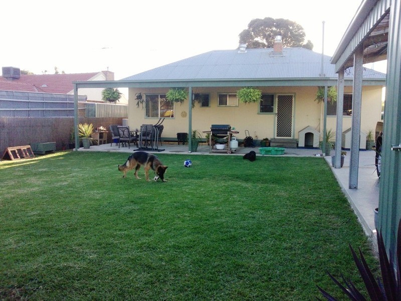 476 Mckenzie Street, Lavington NSW 2641