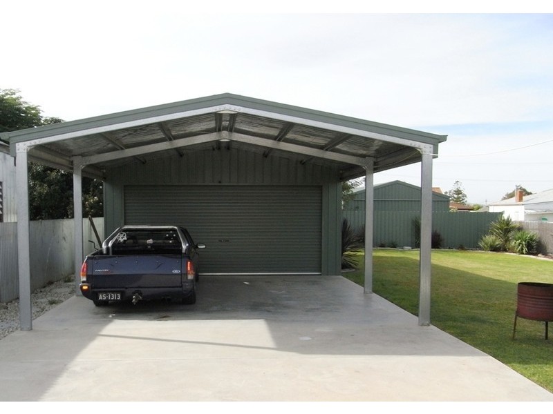 476 Mckenzie Street, Lavington NSW 2641
