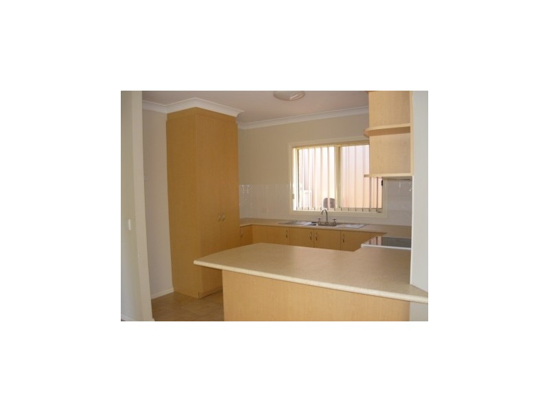 2/810 Gap Road, Albury NSW 2640