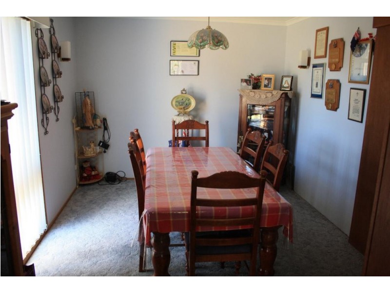 140 Hume Street, Howlong NSW 2643