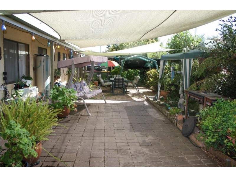 140 Hume Street, Howlong NSW 2643