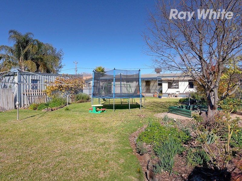 145 Kennedy Street, Howlong NSW 2643