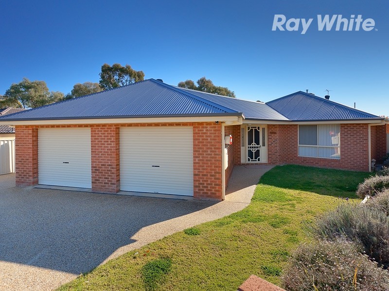 69 Dunne Crescent, Thurgoona NSW 2640