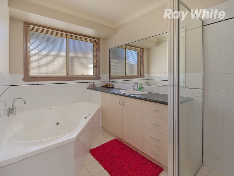 69 Dunne Crescent, Thurgoona NSW 2640