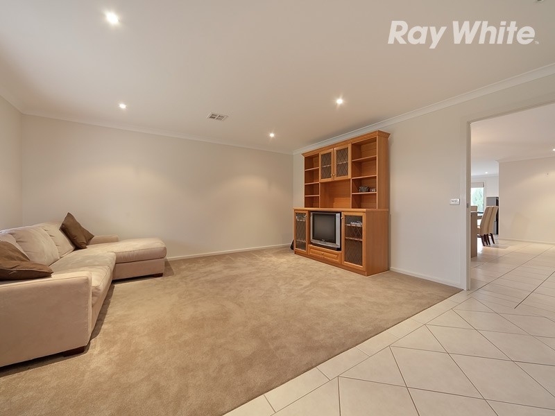 19 Treecreeper Street, Thurgoona NSW 2640