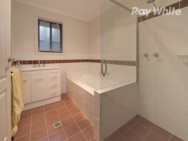 19 Treecreeper Street, Thurgoona NSW 2640