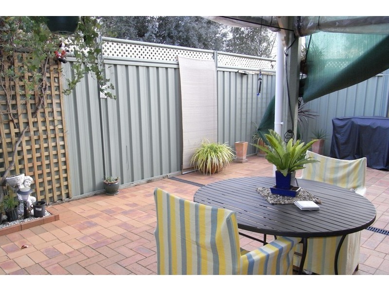 12/519 Margaret Place, Lavington NSW 2641