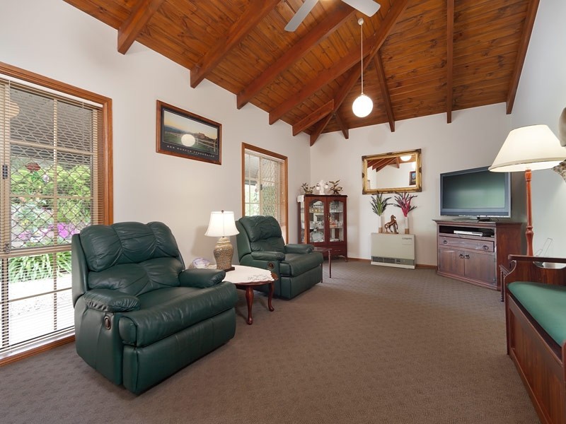 1446 Burrows Rd (512 Reservoir Rd), Lavington NSW 2641