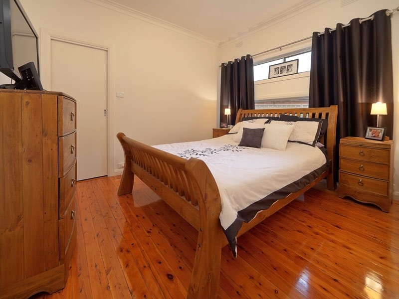 1/393 Griffith Road, Lavington NSW 2641