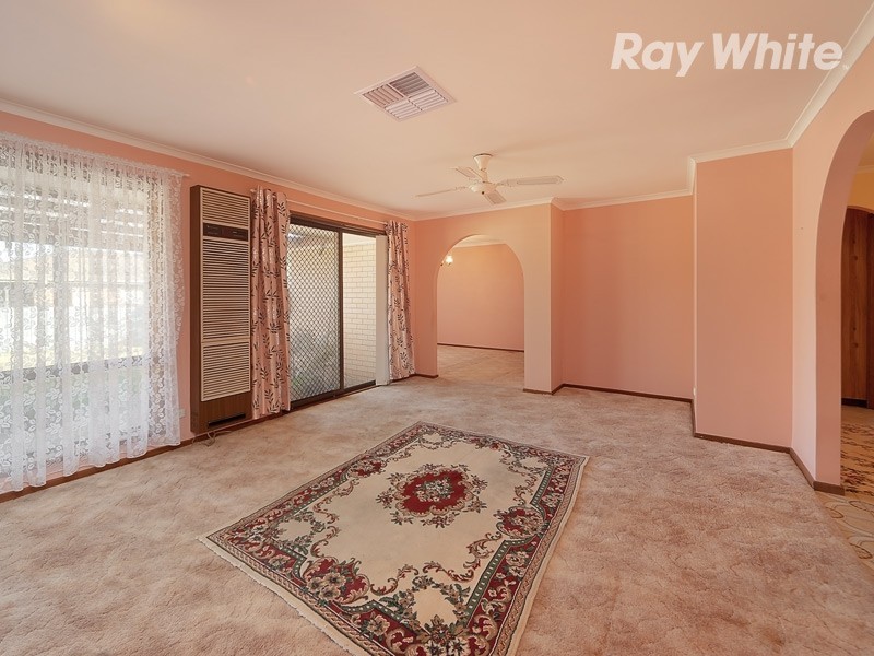 488 Laramee Drive, Lavington NSW 2641
