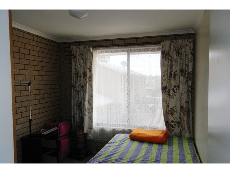 4/411 Bevan Street, Lavington NSW 2641