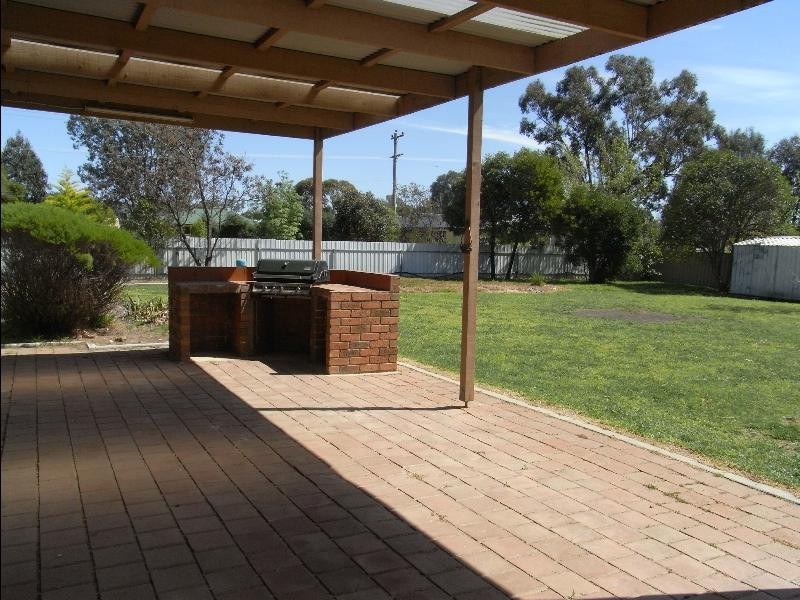 63 Kennedy Street, Howlong NSW 2643