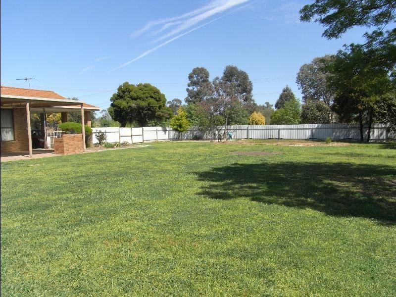 63 Kennedy Street, Howlong NSW 2643
