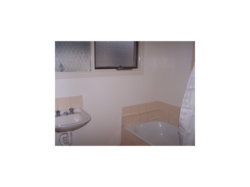 570 Resolution Street, Albury NSW 2640