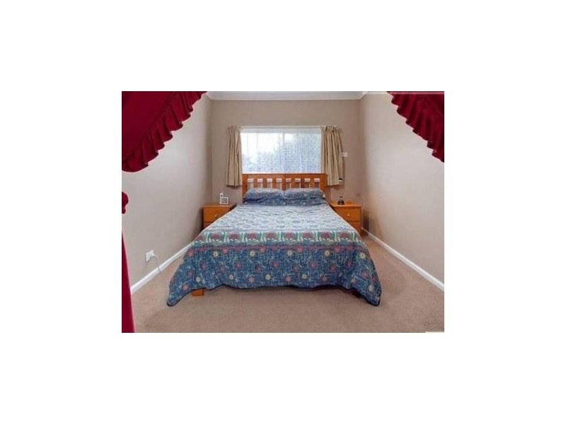 398 Eden Street, Lavington NSW 2641