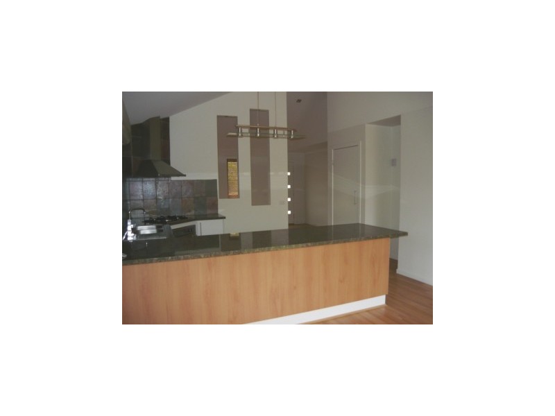 43 Kurrajong Crescent, West Albury NSW 2640