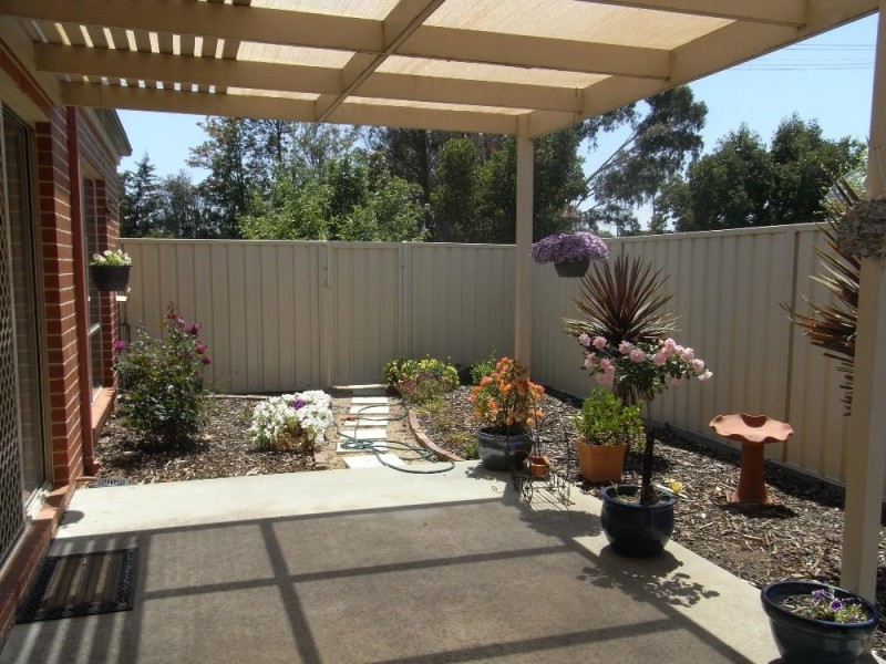 1/58 Russell Street, Howlong NSW 2643