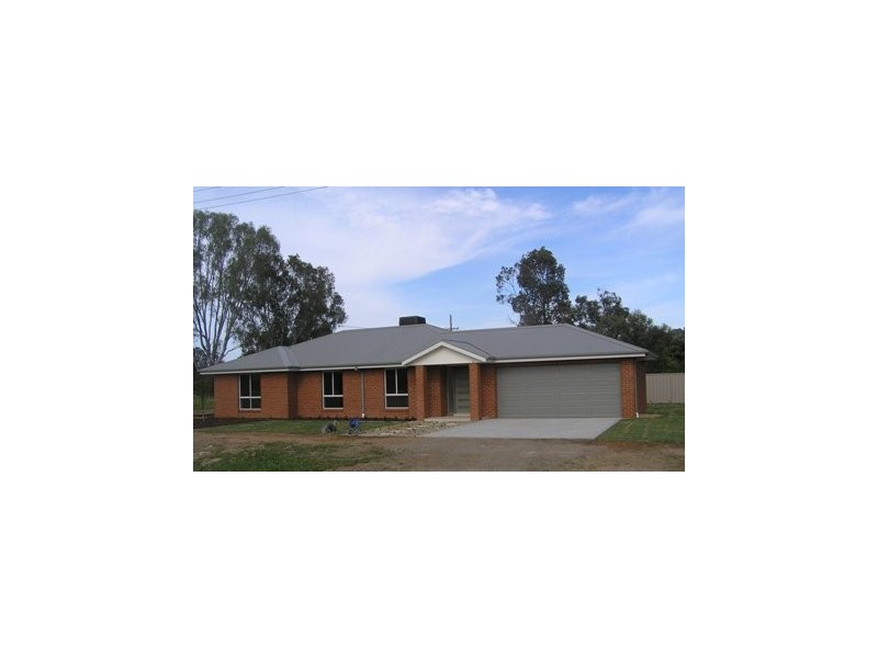 31 Townsend Street, Howlong NSW 2643