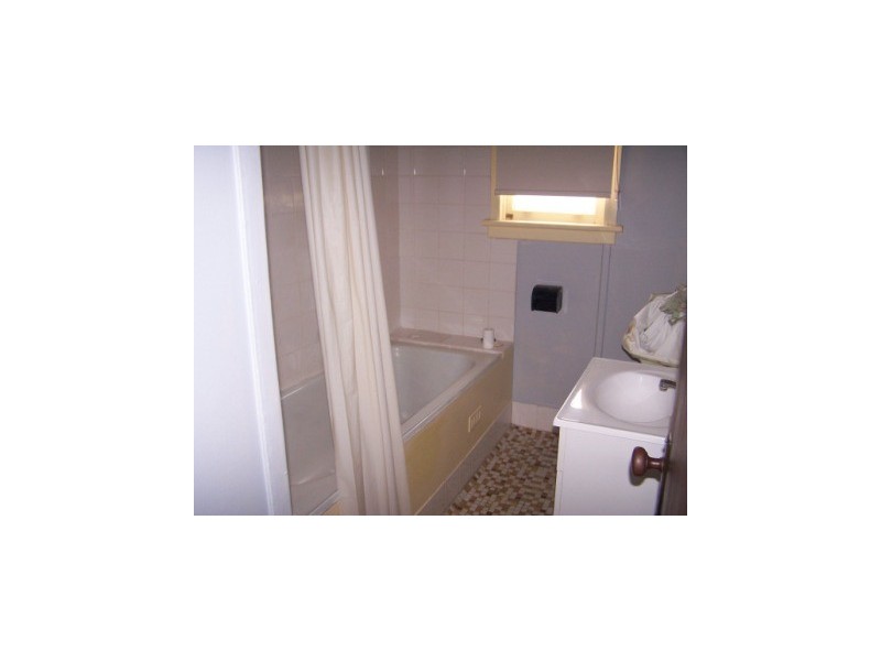 261 Swan Street, North Albury NSW 2640