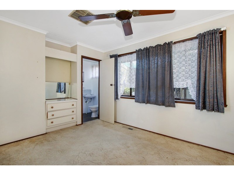 355 Sutherland Street, Lavington NSW 2641