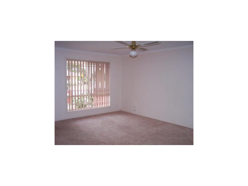 2/508 Kemp Street, Lavington NSW 2641