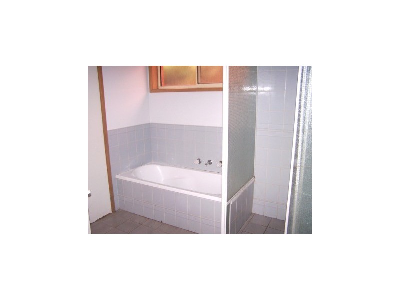 535 Daly Street, Lavington NSW 2641