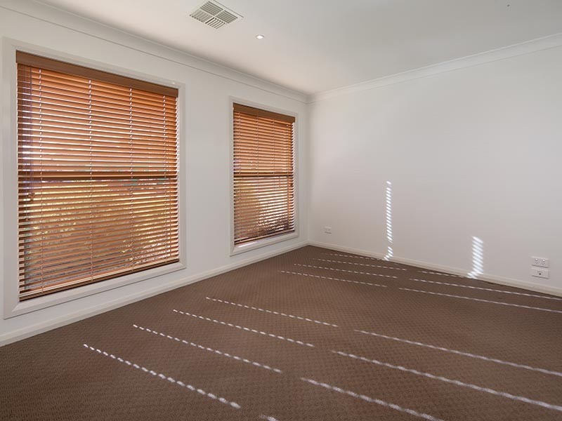 7 Whitton Drive, Thurgoona NSW 2640